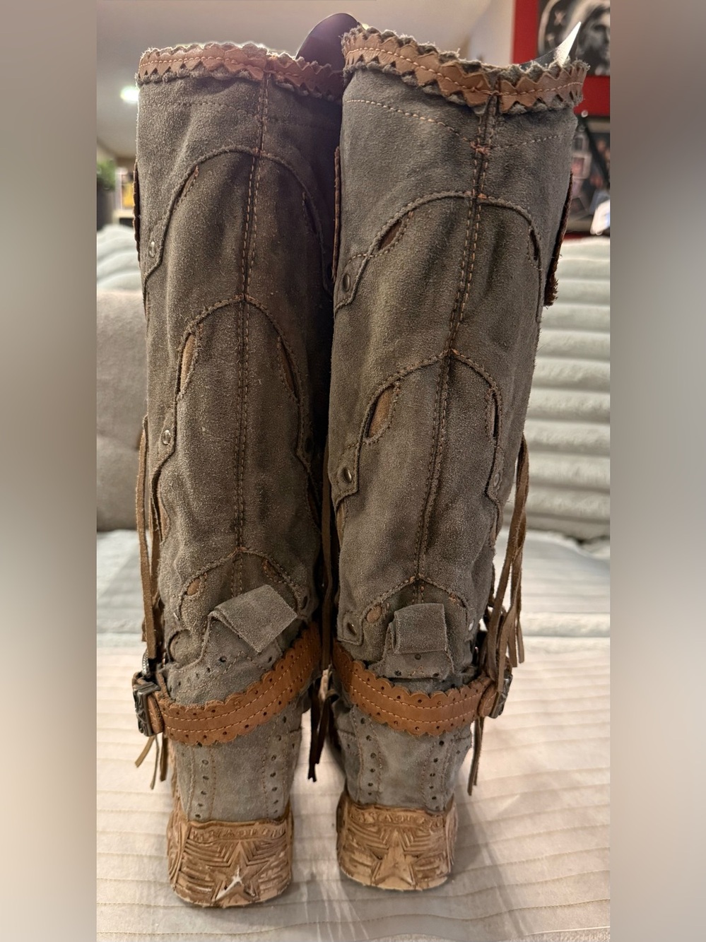 NIB- El Vaquero Mirea calf suede Wedge Moccasin Boots. Size 38. (US 7.5-8) - Picture 4 of 6
